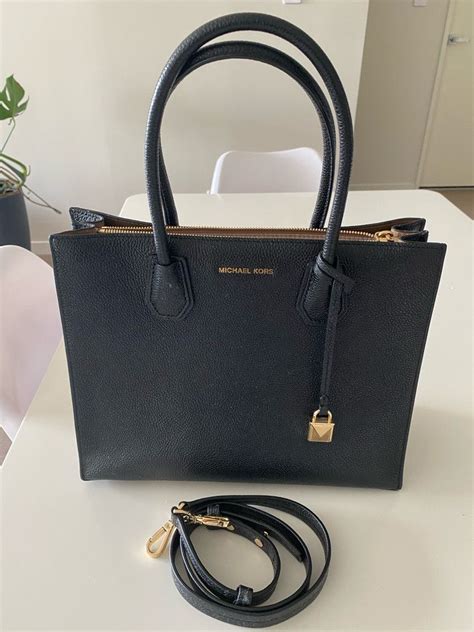 michael kors black tote handbag.